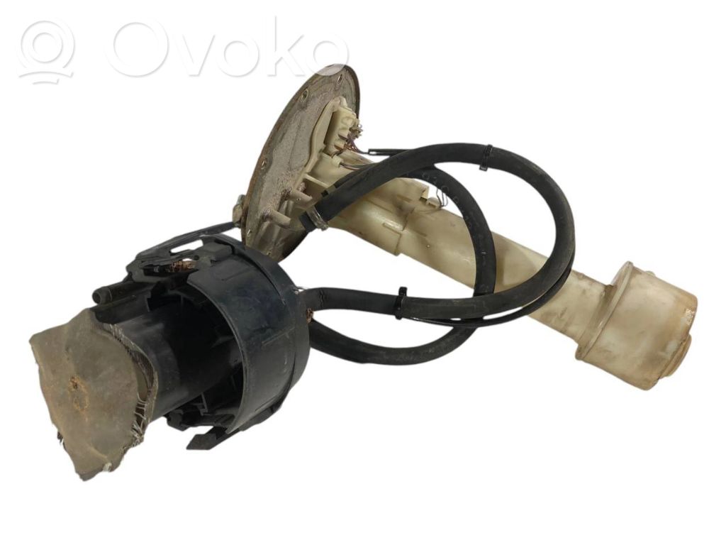 Fuel pump (in the fuel tank)