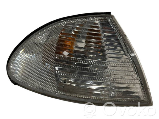 Miglas lukturis priekšā