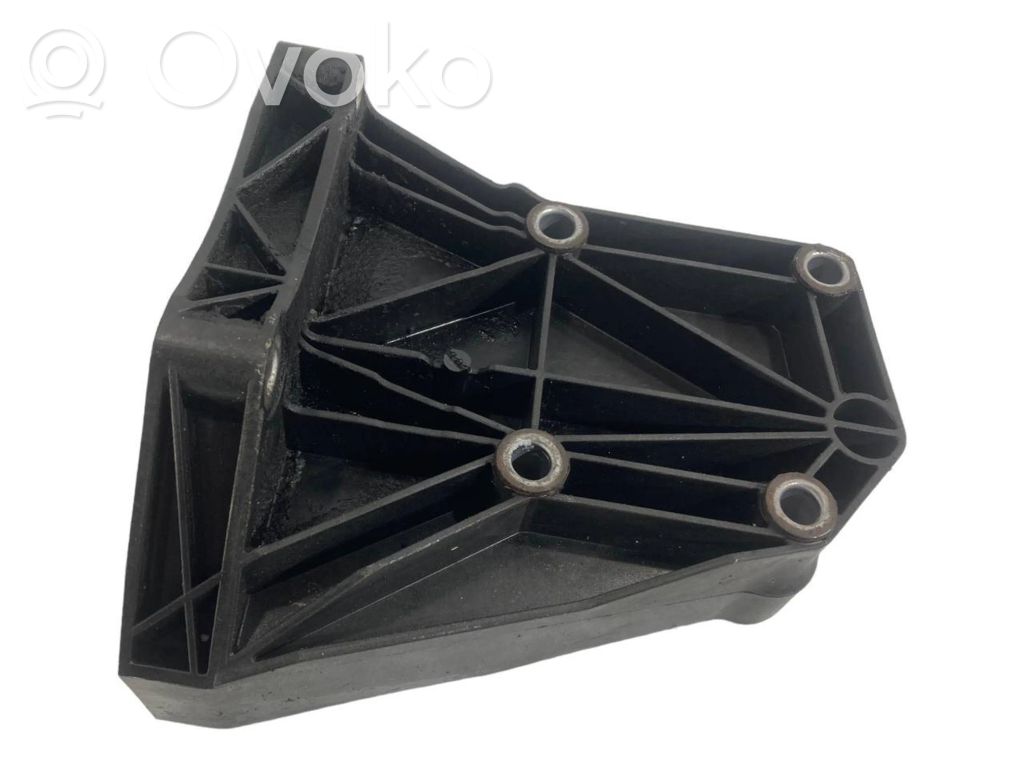 Gaisa kondicionēšanas kompresora stiprinājums