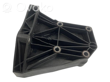 Gaisa kondicionēšanas kompresora stiprinājums