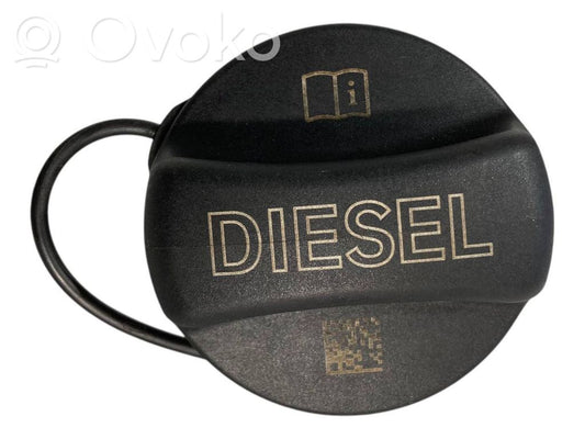 Крышка топливного бака с резьбой