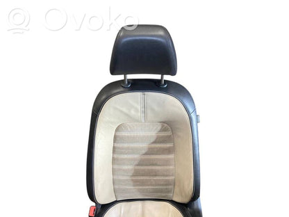 Sēdekļu komplekts