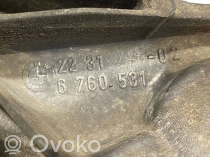 Transmission mounting bracket