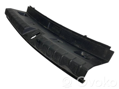 Trunk sill trim