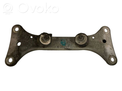 Кронштейн крепления трансмиссии