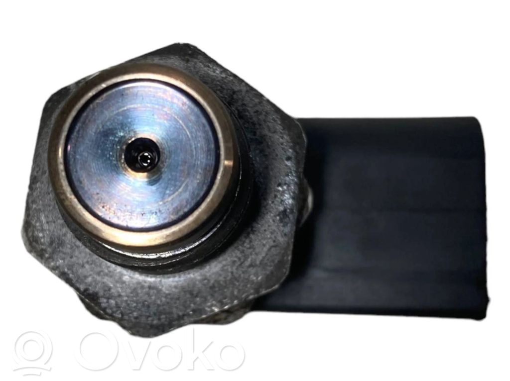 Манометр давления топлива