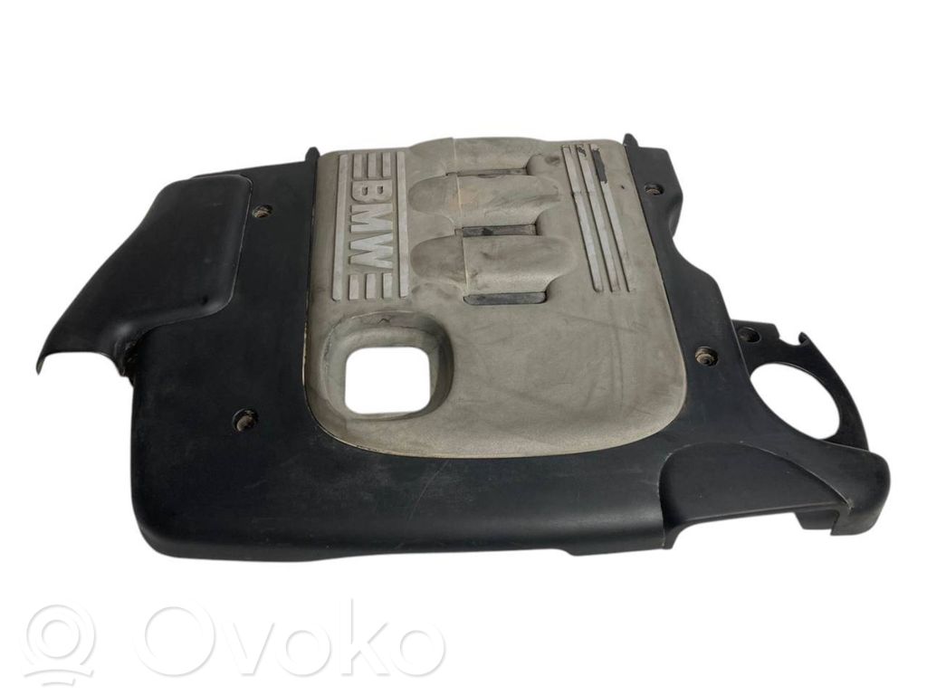 Engine cover (decorative trim)