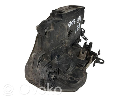 Aizmugurē slēdzene