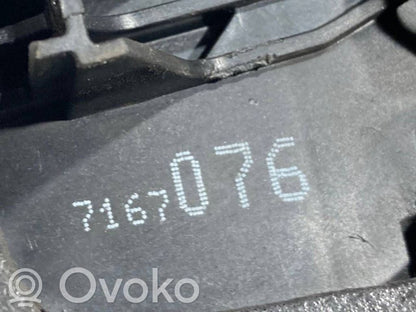 Aizmugurē slēdzene