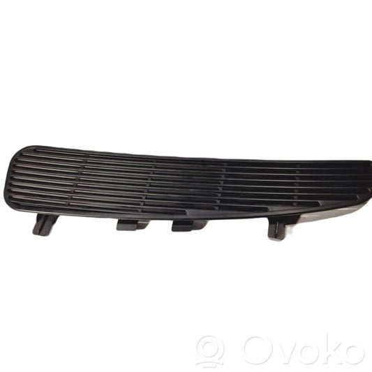 Aizmugurējā gaisa - ventilācijas reste