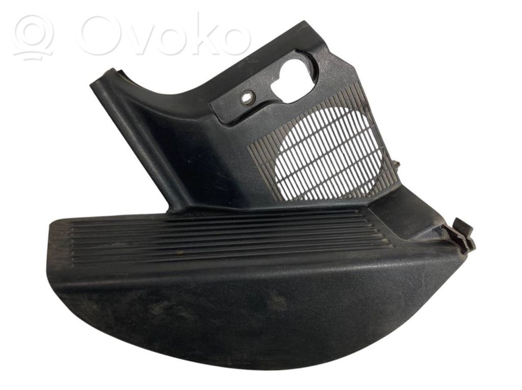Side decorative trim for the footwell