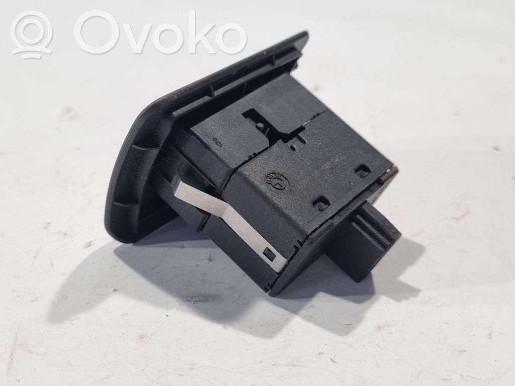 Elektrisko logu slēdzis
