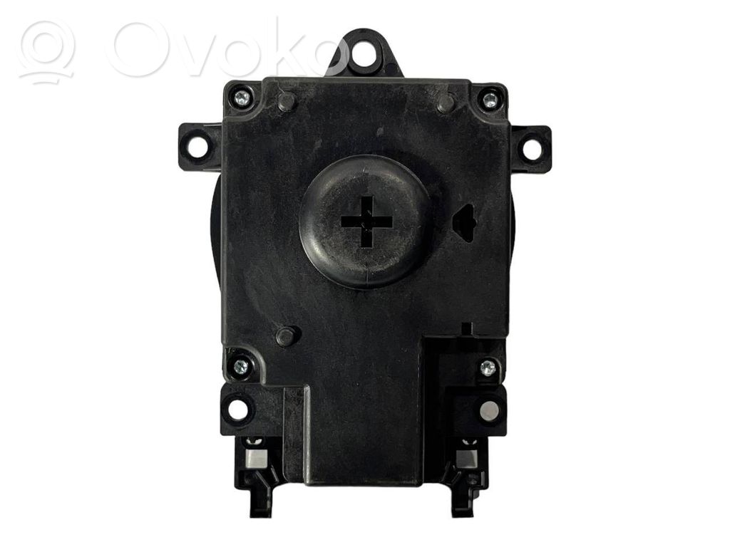 Multimediju kontrolieris