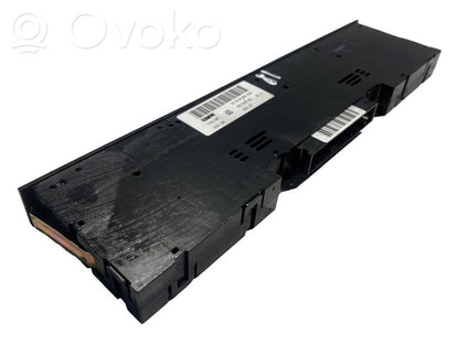 Daudzfunkciju vadības slēdzis / poga