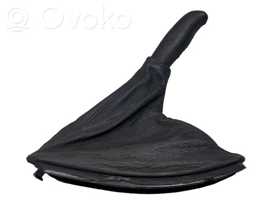 Roktura dekoratīvā apdare – āda/audums