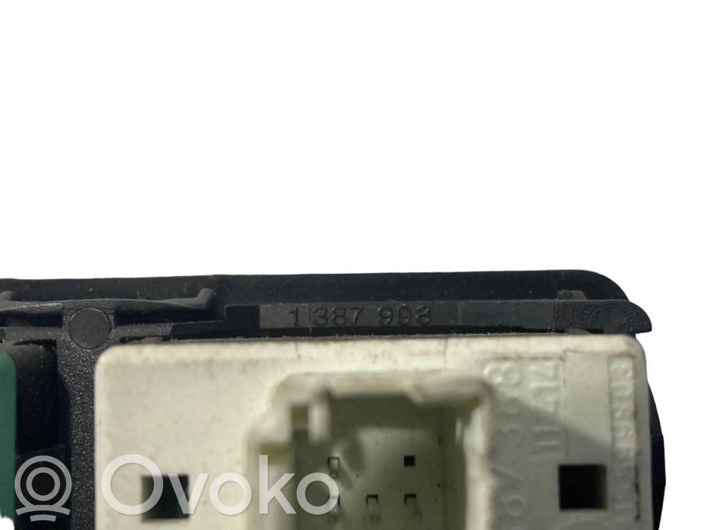 Power window switch