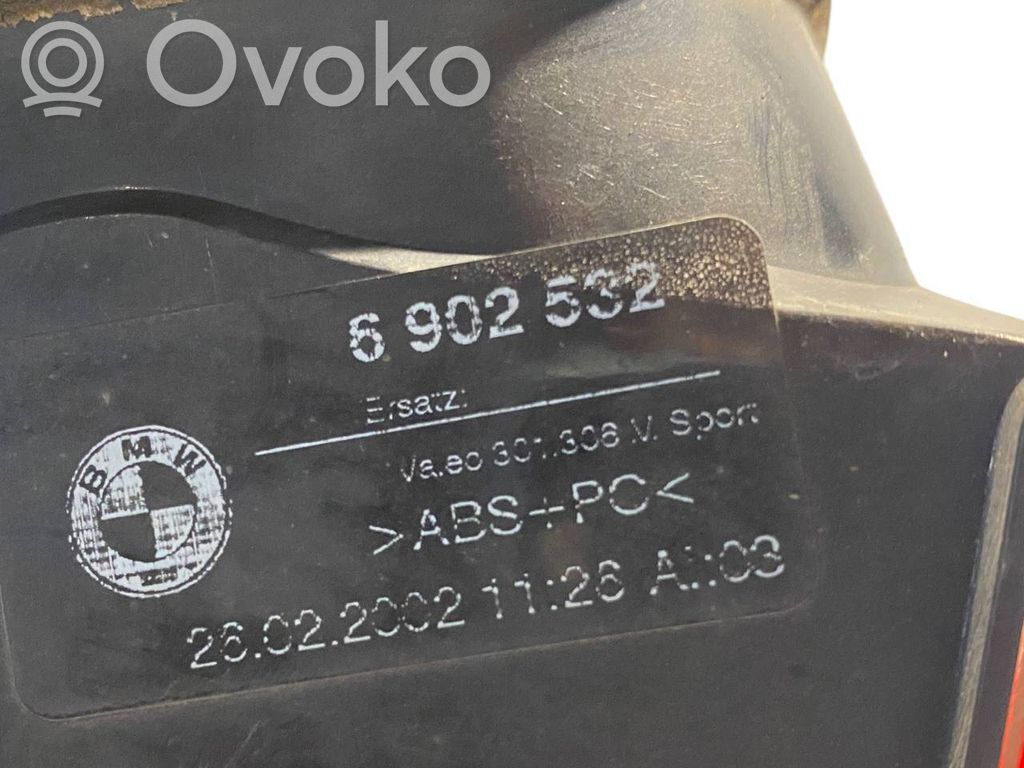 Aizmugurējais lukturis virsbūvē