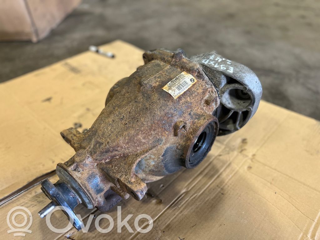 Aizmugurējais reduktors