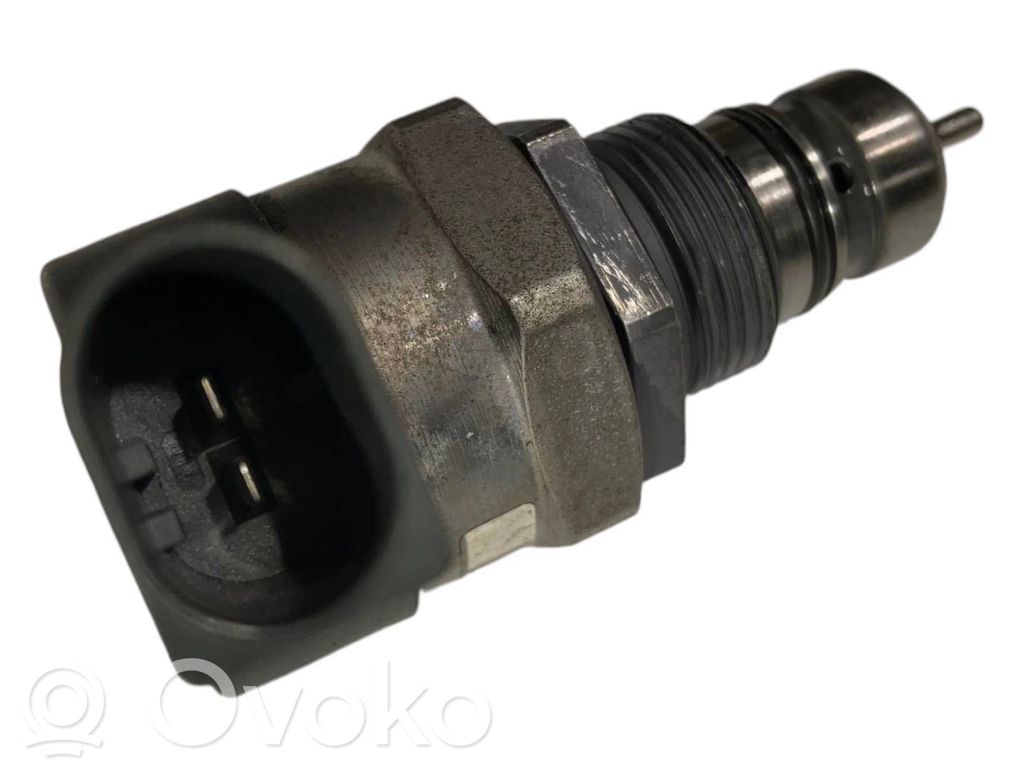 Degvielas spiediena regulators