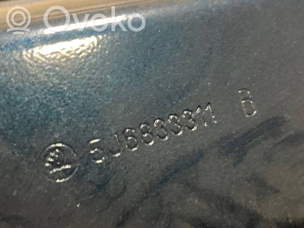 Задняя дверь