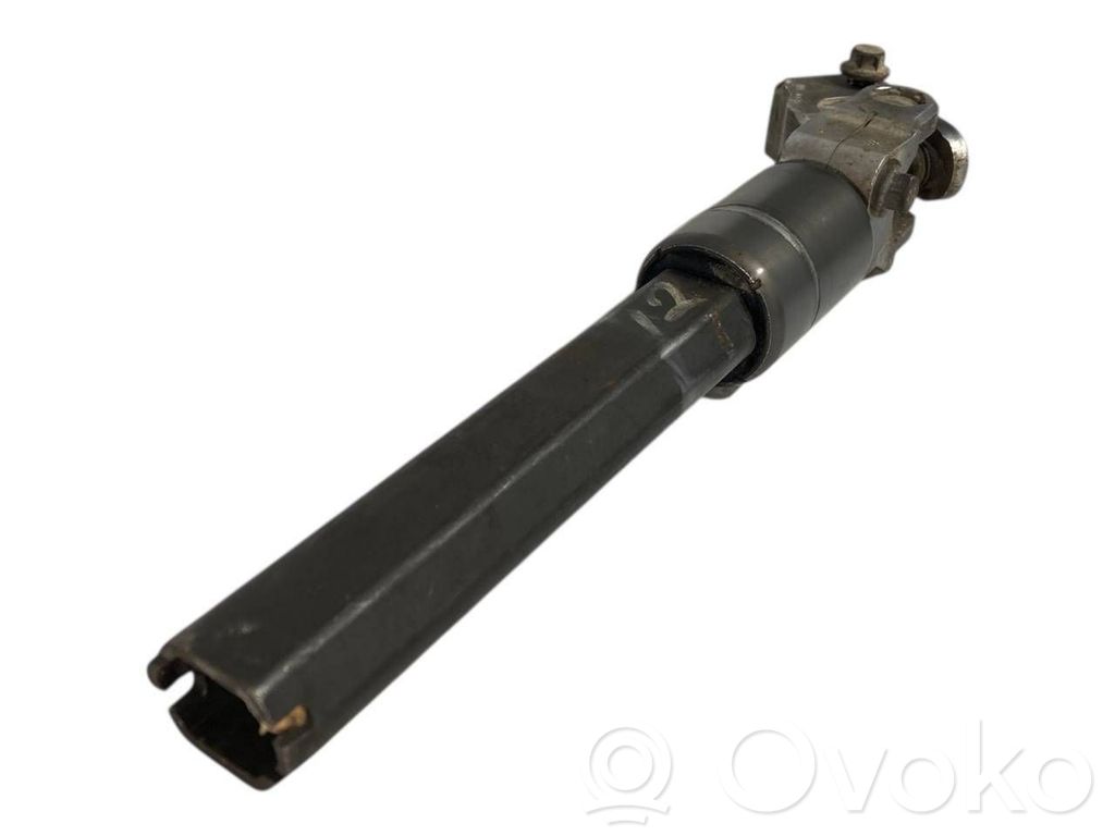 Stūresrata ass krustsavienojums