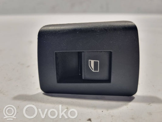 Elektrisko logu slēdzis