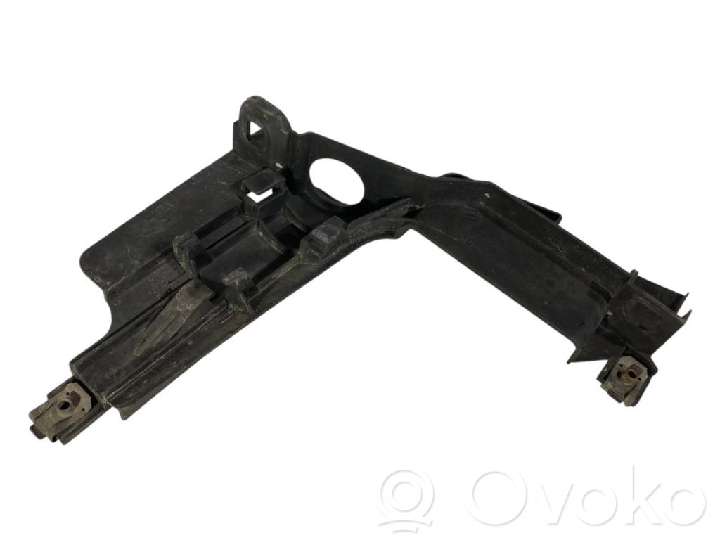 Priekšējā luktura turētājs