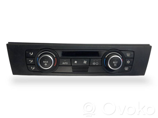 Air conditioning / climate control / interior heating control unit (in the passenger compartment)