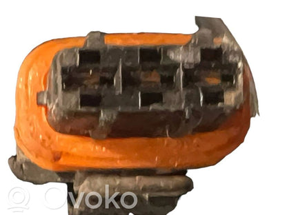 Dzinēja vadu instalācija