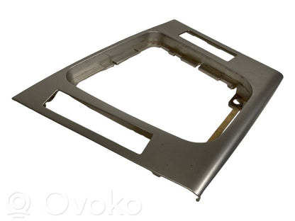 Декоративная накладка на рычаг переключения передач (пластик)