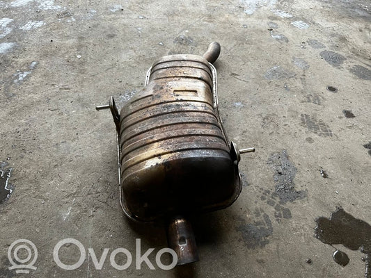 Aizmugurējais izpūtēja bundulis