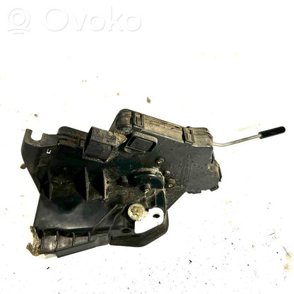 Aizmugurē slēdzene