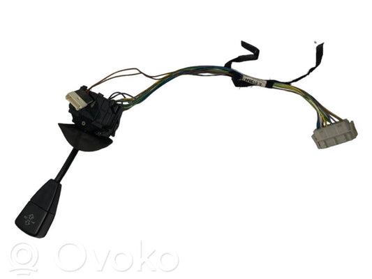 Turn signal/headlight lever