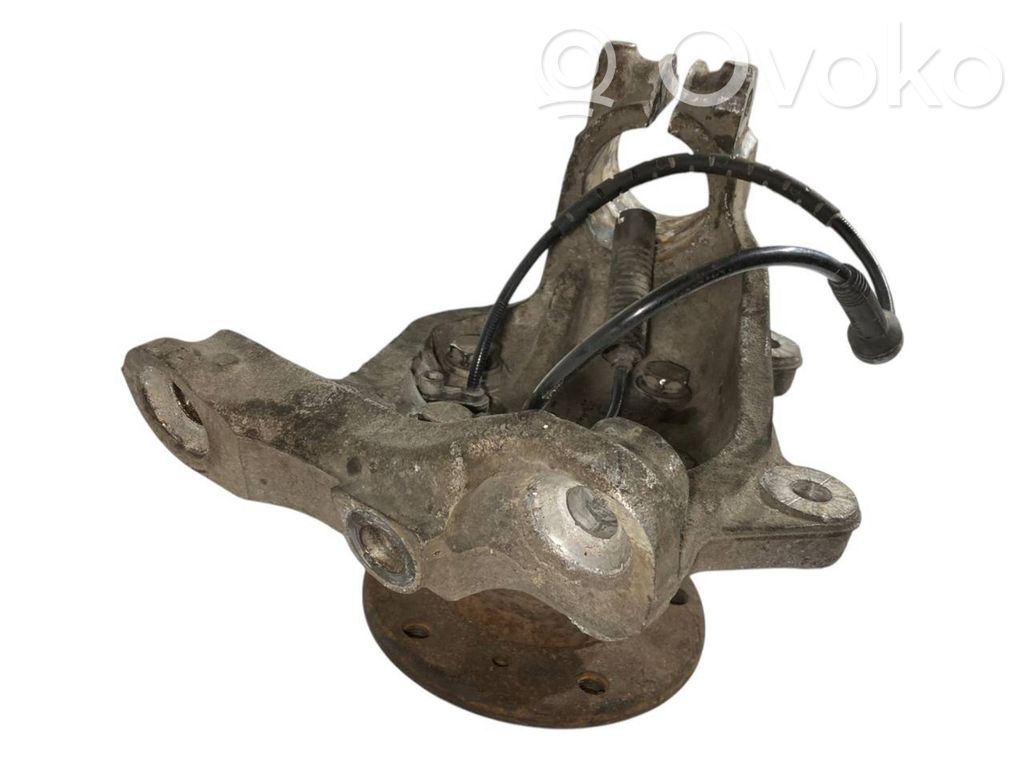 Priekšējā riteņa rumbas vārpstas šarnīrs (stupica, capfa)