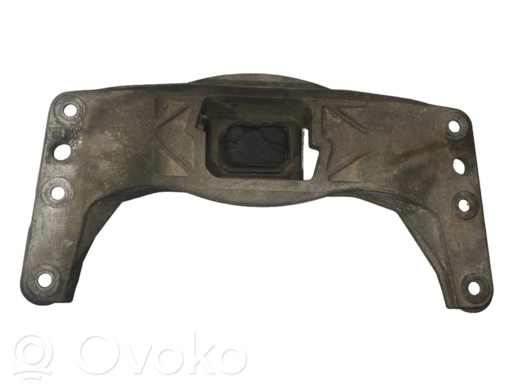 Transmission mounting bracket