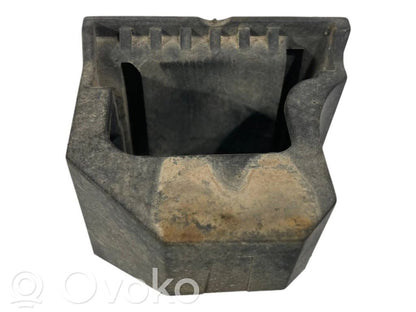 Radiator(s) holder/bracket