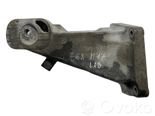 Dzinēja nostiprināšanas stiprinājums-kronšteins