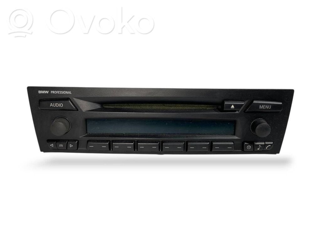 Radio / CD/DVD atskaņotājs / navigācija