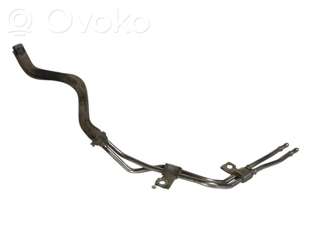 Pārnesumkārbas eļļas dzesētāja caurulīte (-es) / šļūtene (-es)