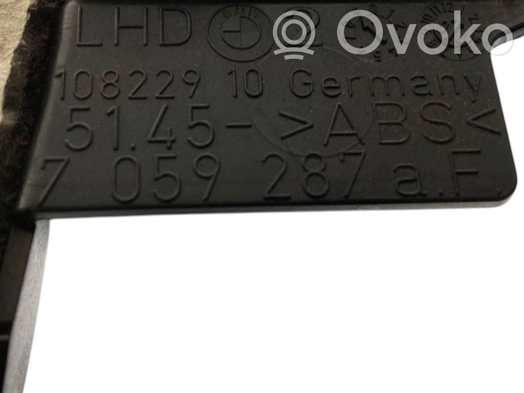 Paneļa dekoratīvās apdares vairogs (apakšējais)