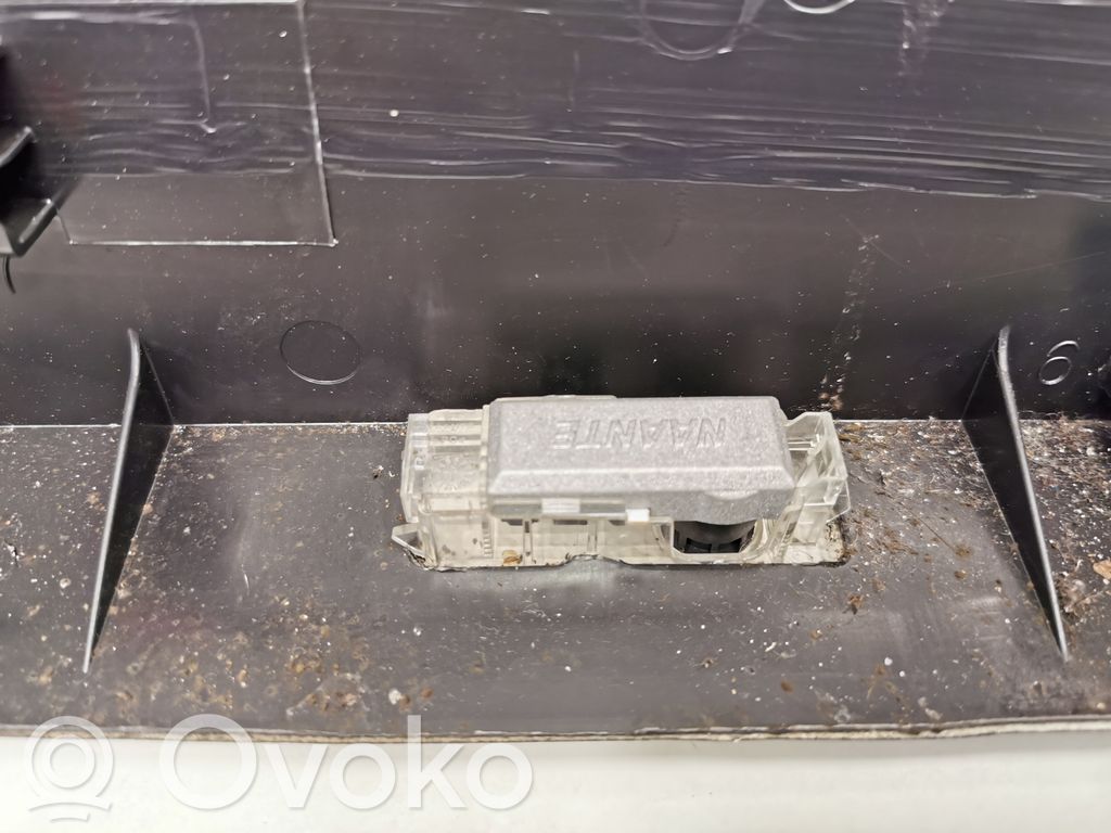 Priekšējo durvju apdare