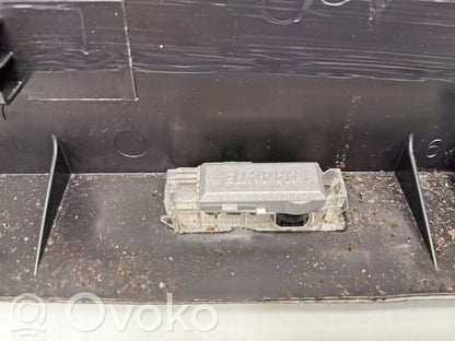 Priekšējo durvju apdare