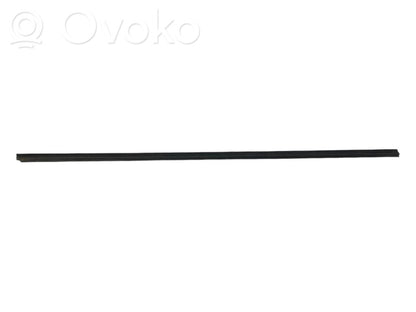 Отделка стекла передней двери