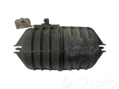 Vacuum air tank