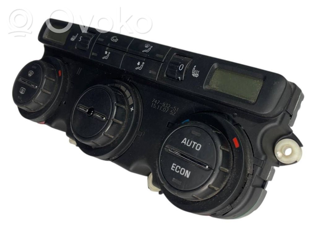 Gaisa kondicioniera / klimata kontroles / salona apsildes vadības bloks (salonā)