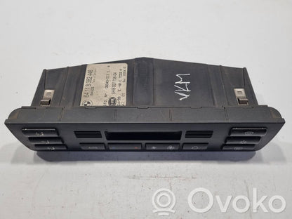 Gaisa kondicioniera / klimata kontroles / salona apsildes vadības bloks (salonā)