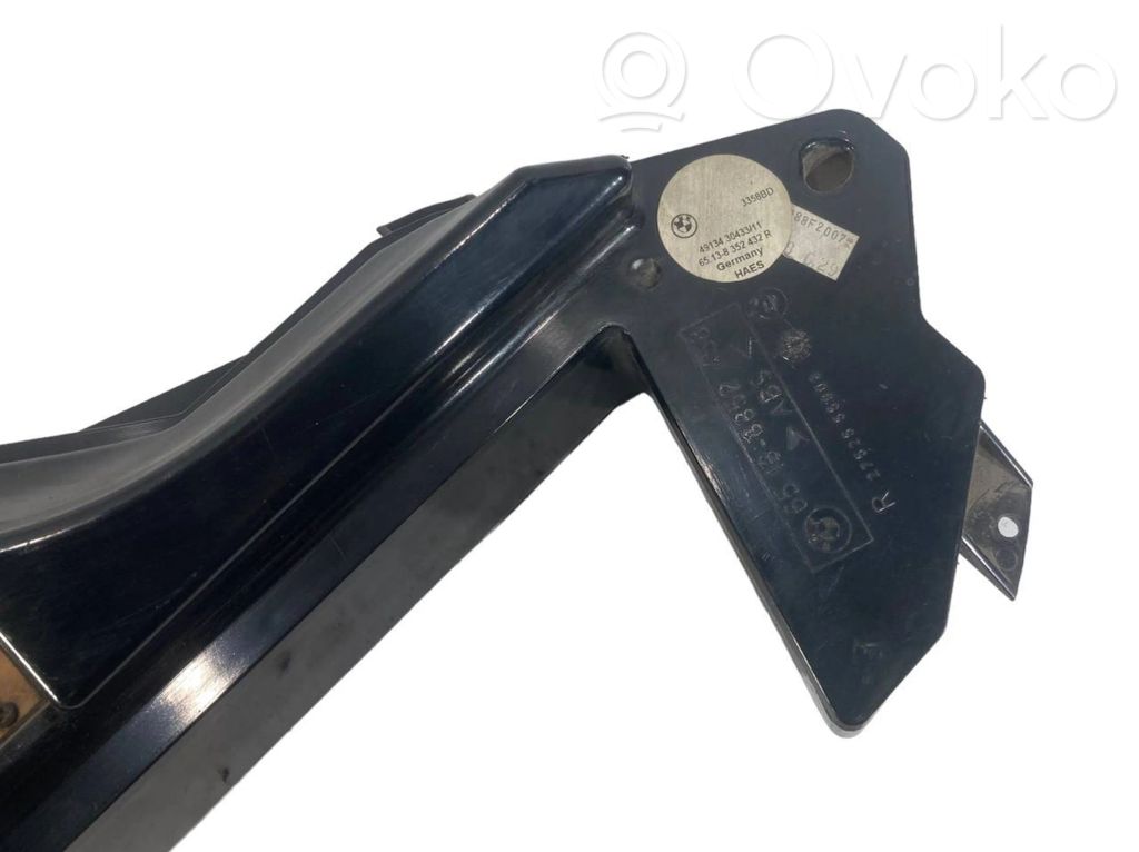 Динамик(и) в задней двери