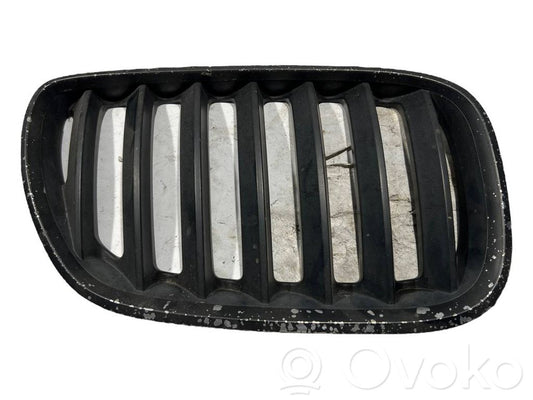 Front grille
