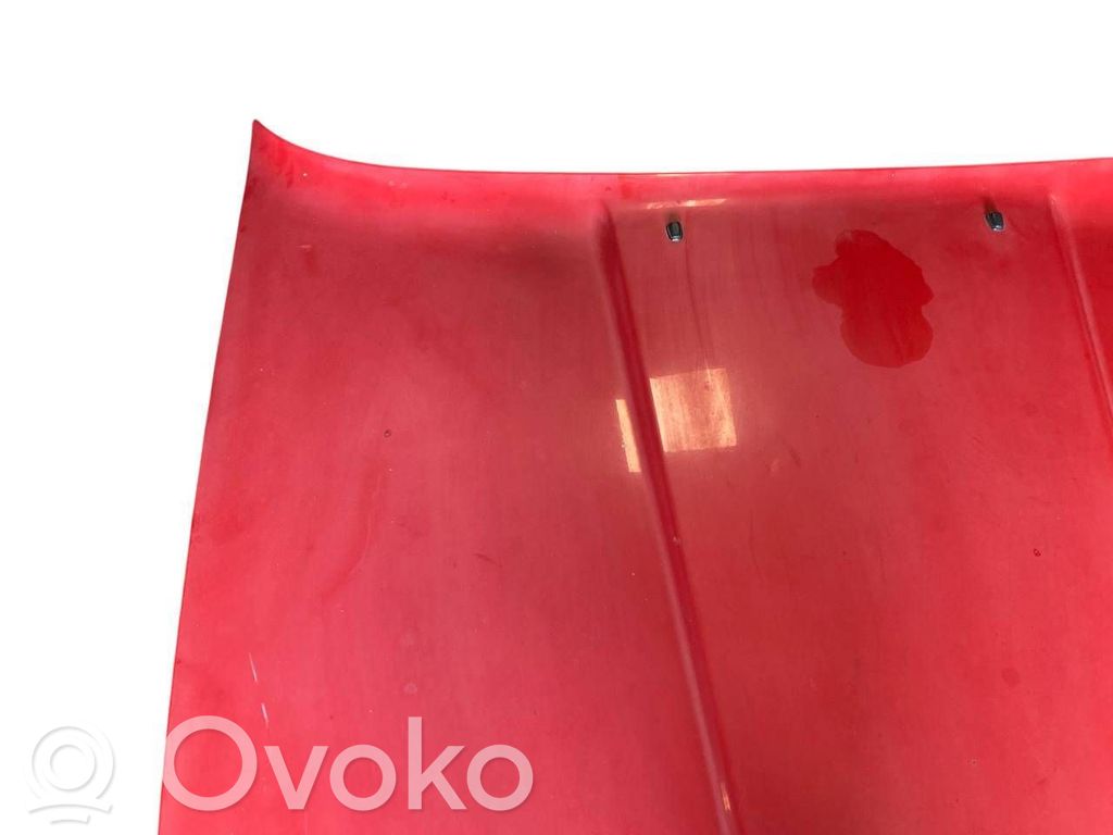 Dzinēja pārsegs (vāks)