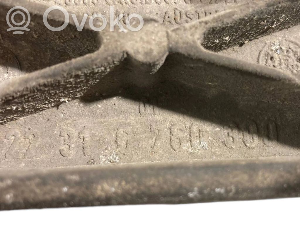 Кронштейн крепления трансмиссии